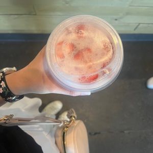 Meet your Posher, Chloe